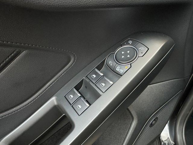 4D 旗艦款 盲點偵測 抬頭顯示器 B&O音響 I-KEY ACC定速巡航等配備 屏東中古車推薦：汶松國際汽車  第13張相片
