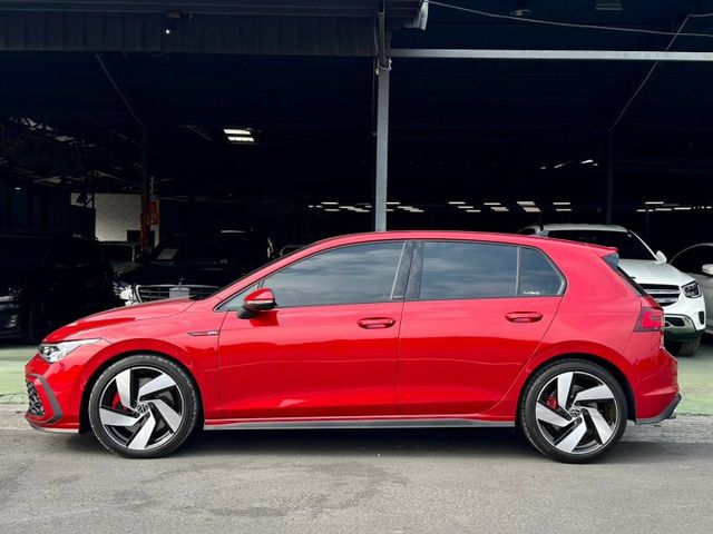 GOLF GTI 2.0 一手車 原廠保固中 資料齊全  ACC主動式智慧定速系統 換檔撥片 屏東中古車推薦：汶松國際  第3張相片