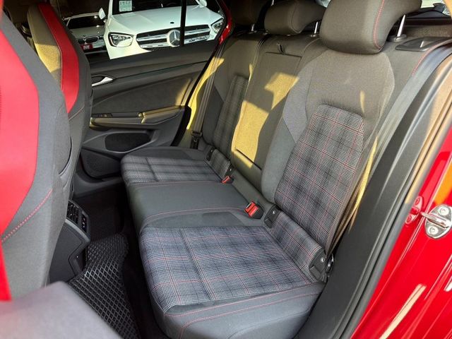 GOLF GTI 2.0 一手車 原廠保固中 資料齊全  ACC主動式智慧定速系統 換檔撥片 屏東中古車推薦：汶松國際  第11張相片
