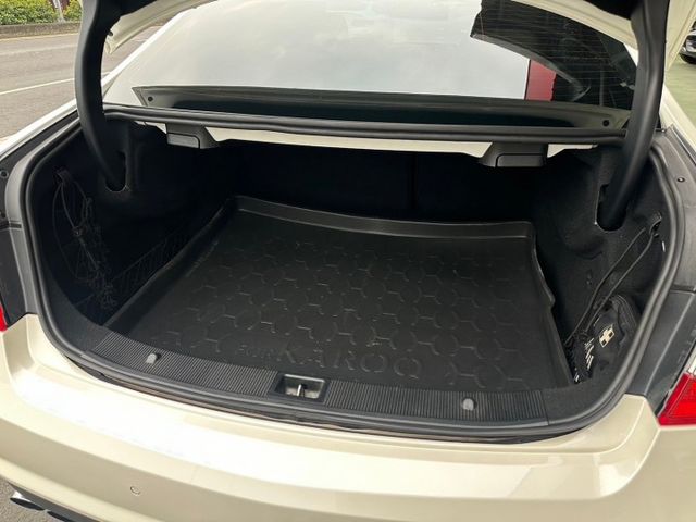 E250 AMG COUPE 鈑件原認證車 10向電動記憶坐椅/定速巡航/全景天窗等配備 屏東中古車:汶松國際  第6張相片