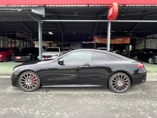 E300 AMG Coupe P1配備 柏林之音 氣氛燈 盲點 定速 雙液晶螢幕 IKEY 屏東進口車推薦:汶松國際汽車  第2張相片