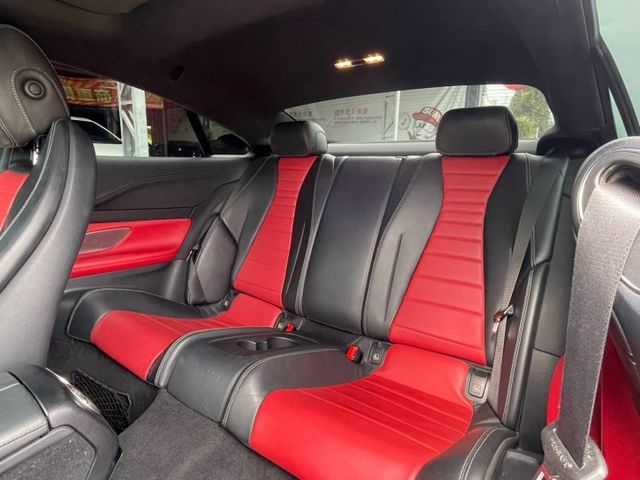 E300 AMG Coupe P1配備 柏林之音 氣氛燈 盲點 定速 雙液晶螢幕 IKEY 屏東進口車推薦:汶松國際汽車  第10張相片