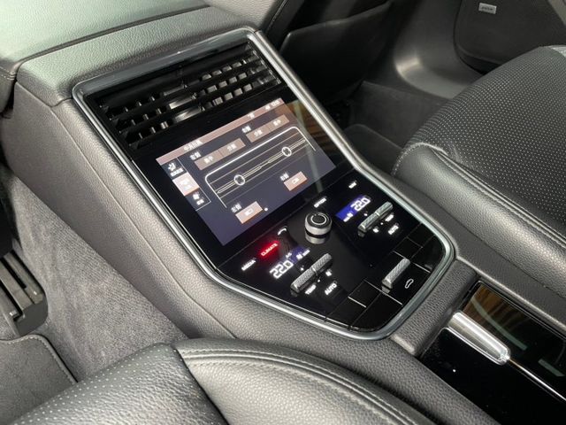Panamera 4 全車選配169萬含電吸門 氣壓懸吊 360環景 全景天窗 跑車椅等配備屏東進口車推薦：汶松國際汽車  第18張相片