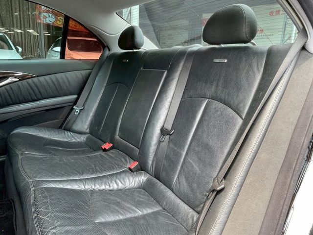 W211 E320 天窗 恆溫空調 定速 多功能方向盤 雙前電動座椅 屏東進口車推薦：汶松國際汽車  第9張相片
