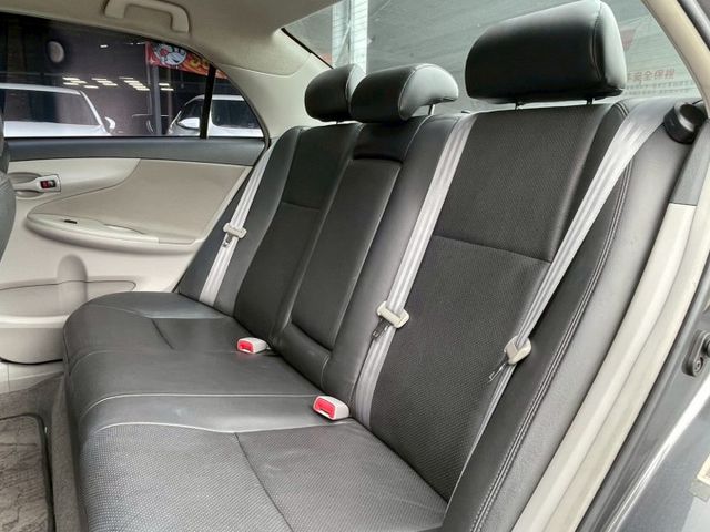 ALITS代步車首選 安卓機 倒車顯影 胎壓偵測 恆溫空調 電折後視鏡 後座分離傾倒 屏東中古車推薦：汶松國際汽車  第7張相片