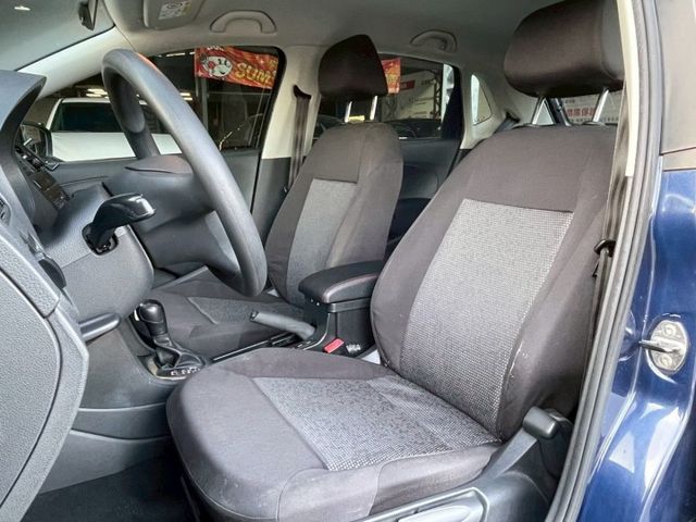 POLO 代步小車首選 低里程 倒車顯影 多媒體影音系統 導航系統 ISOFIX 屏東二手車推薦：汶松國際汽車  第7張相片
