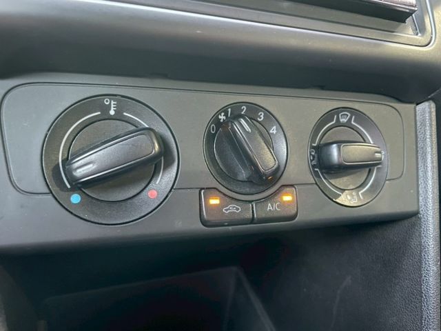 POLO 代步小車首選 低里程 倒車顯影 多媒體影音系統 導航系統 ISOFIX 屏東二手車推薦：汶松國際汽車  第15張相片