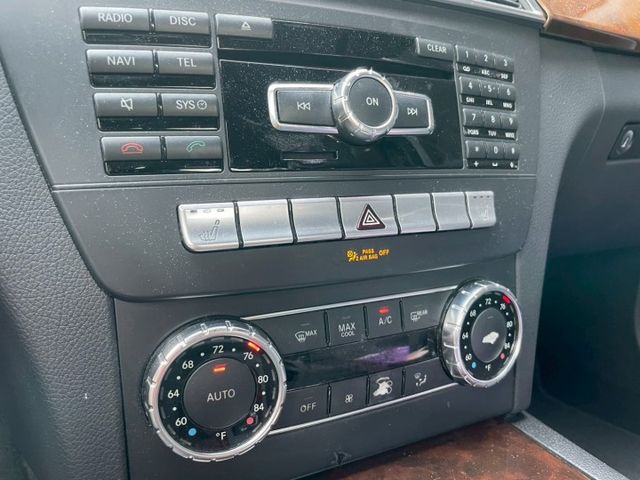 w204 c250 AMG總代理 原版件 HK音響 免鑰匙啟動 天窗 等配備 屏東中古車推薦：汶松國際汽車  第18張相片