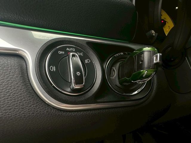 718 CAYMAN 里程保證可認證 跑車計時套件 電動升降尾翼 20吋鋁圈 改裝音響  屏東進口車推薦：汶松國際汽車  第9張相片