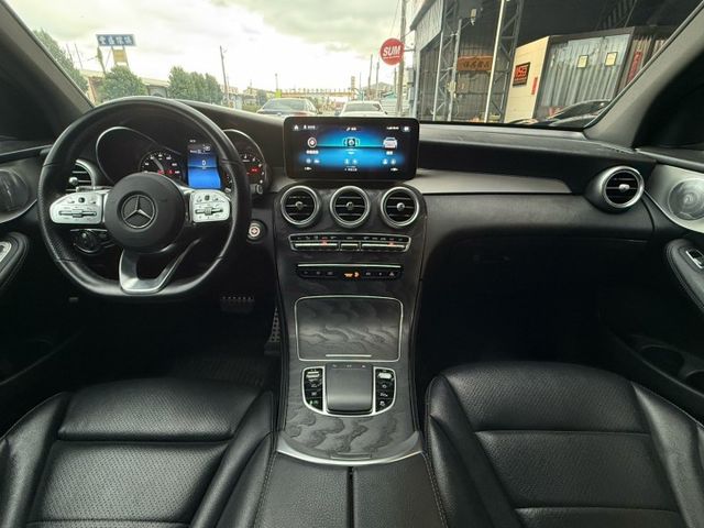 GLC300 AMG 認證車 全景天窗 柏林之音 盲點偵測 360環景等配備 屏東進口車推薦：汶松國際汽車  第8張相片