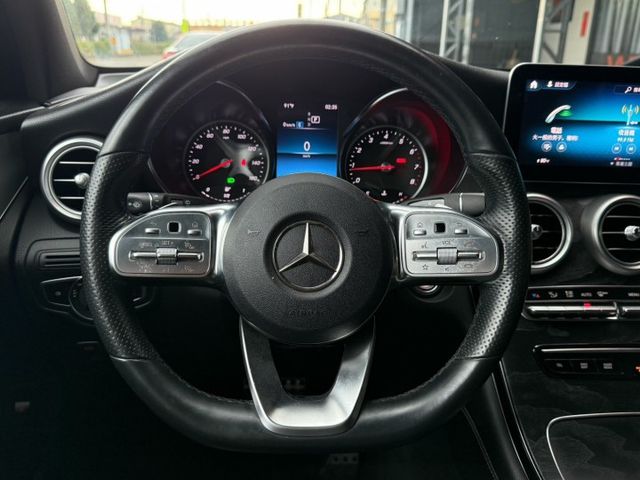 GLC300 AMG 認證車 全景天窗 柏林之音 盲點偵測 360環景等配備 屏東進口車推薦：汶松國際汽車  第9張相片