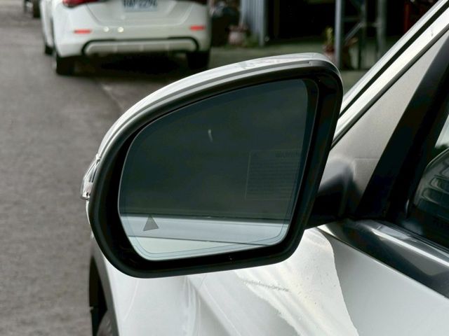 GLC300 AMG 認證車 全景天窗 柏林之音 盲點偵測 360環景等配備 屏東進口車推薦：汶松國際汽車  第19張相片