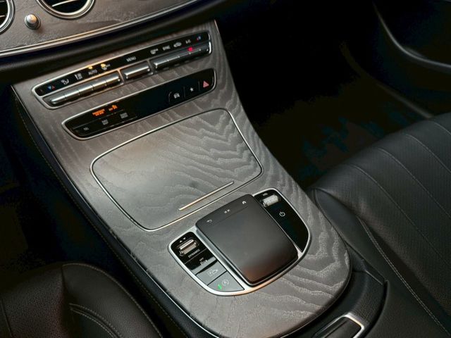 E350 AMG 夜色套件 認證車 整備中 屏東進口車推薦：汶松國際汽車  第13張相片