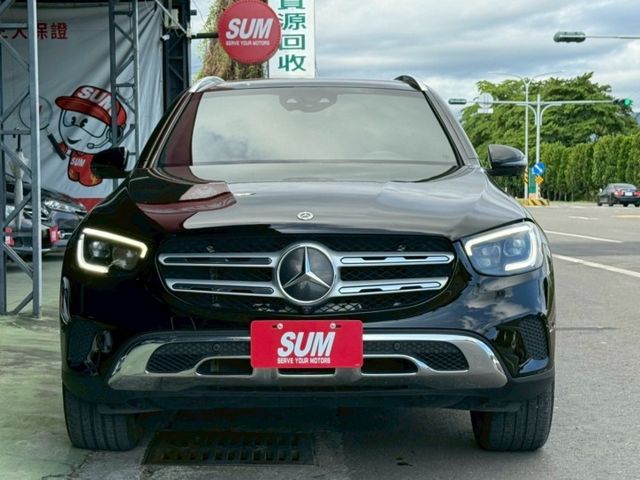 GLC300 未領牌 認證車實跑保證 盲點偵測 電尾門 電熱椅 盲點等配備 屏東進口車推薦：汶松國際汽車  第2張相片