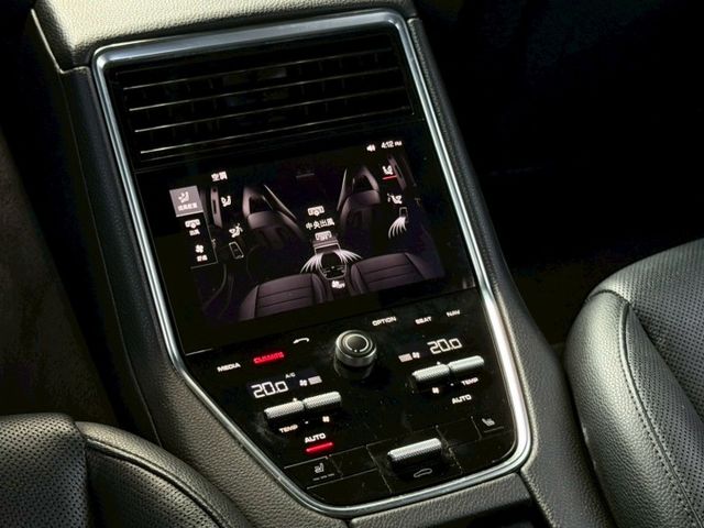 Panamera 4s 配備滿 認證車 屏東進口車推薦：汶松國際汽車  第13張相片