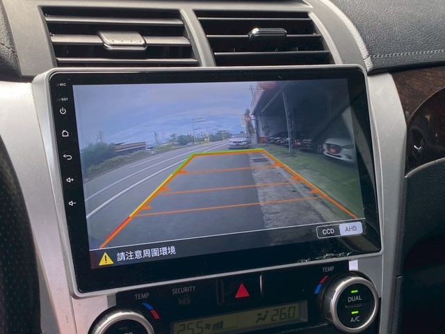 油電混合省油代步首選 免鑰匙啟動｜定速巡航｜摸門解鎖｜電動椅 等配備 屏東中古車推薦：汶松國際汽車  第14張相片