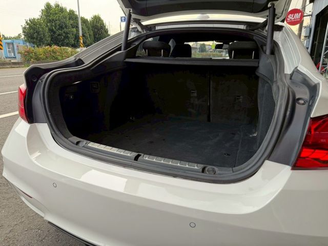 420I GC Msport版 龍麟尾燈 里程實跑 認證車 屏東進口車推薦:汶松國際汽車  第18張相片