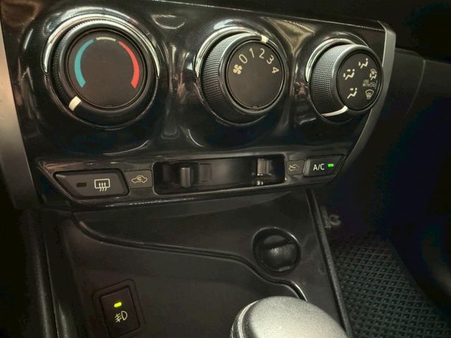 優質代步首選車 一手車附YES認證 里程實跑18萬保證 屏東中古車推薦:汶松國際汽車  第10張相片