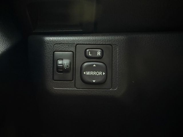 優質代步首選車 一手車附YES認證 里程實跑18萬保證 屏東中古車推薦:汶松國際汽車  第12張相片