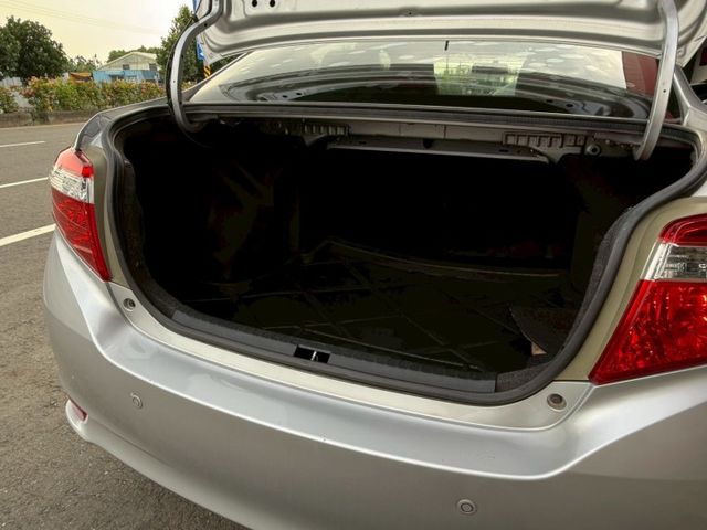 優質代步首選車 一手車附YES認證 里程實跑18萬保證 屏東中古車推薦:汶松國際汽車  第14張相片