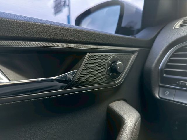 都市好代步 市區好停車 前後錄行車紀錄器 免鑰匙啟動 倒車顯影 安卓機已安裝好 屏東中古車推薦：汶松國際汽車  第13張相片