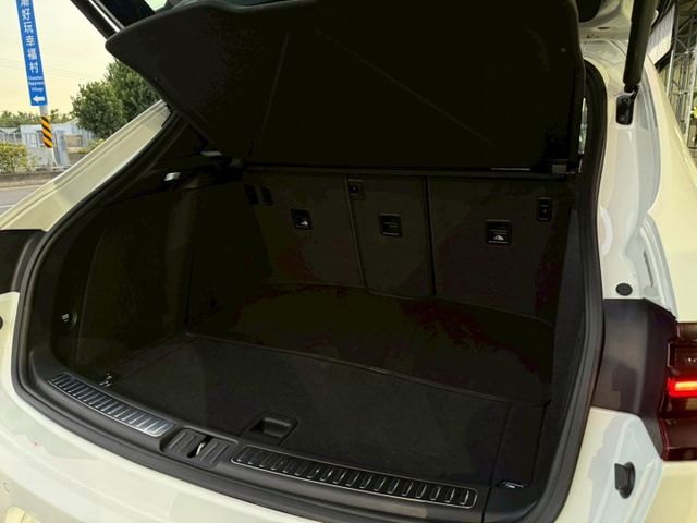 MACAN S 空力套件 定速  電動記憶座椅 跑計 環景系統 BOSE音響 屏東進口車推薦:汶松國際汽車  第18張相片