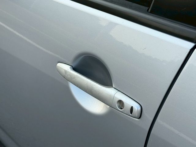 4WD 爬山涉水都不怕野外露營海邊釣魚超方便 I-KEY 摸門 冷熱通風椅 ACC 安卓機 改裝音響 屏東推薦：汶松國際  第6張相片