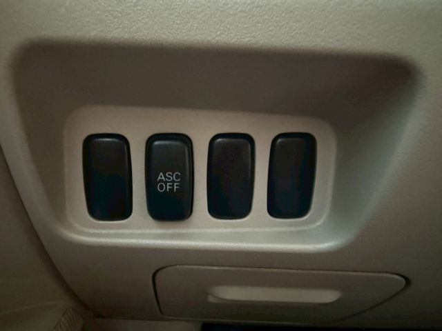 4WD 爬山涉水都不怕野外露營海邊釣魚超方便 I-KEY 摸門 冷熱通風椅 ACC 安卓機 改裝音響 屏東推薦：汶松國際  第12張相片