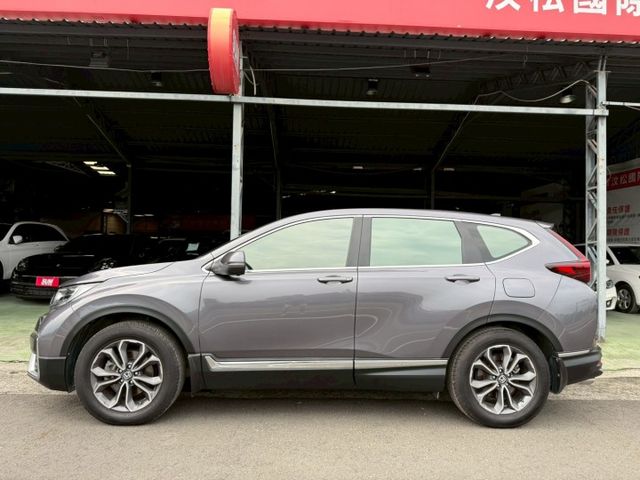 S版本 市場稀有 全景天窗 360環景系統 AppleCarPlay 雙前電動椅 ACC跟車 轉彎盲區中控螢幕顯示  第2張相片