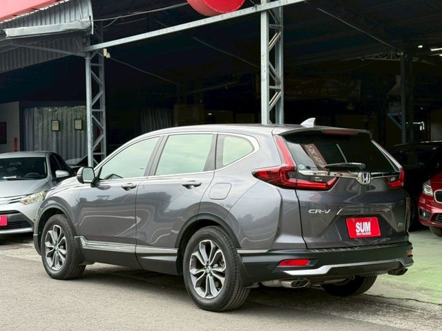 S版本 市場稀有 全景天窗 360環景系統 AppleCarPlay 雙前電動椅 ACC跟車 轉彎盲區中控螢幕顯示  第3張相片