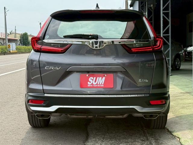 S版本 市場稀有 全景天窗 360環景系統 AppleCarPlay 雙前電動椅 ACC跟車 轉彎盲區中控螢幕顯示  第5張相片