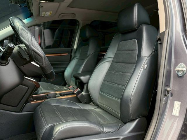 S版本 市場稀有 全景天窗 360環景系統 AppleCarPlay 雙前電動椅 ACC跟車 轉彎盲區中控螢幕顯示  第7張相片