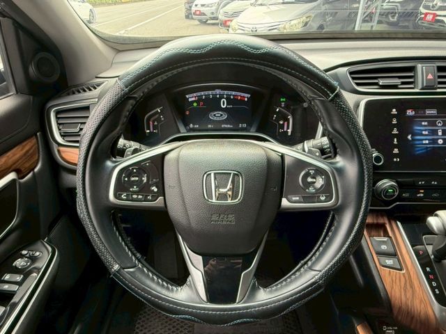 S版本 市場稀有 全景天窗 360環景系統 AppleCarPlay 雙前電動椅 ACC跟車 轉彎盲區中控螢幕顯示  第10張相片