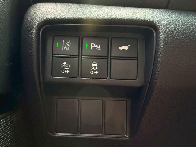 S版本 市場稀有 全景天窗 360環景系統 AppleCarPlay 雙前電動椅 ACC跟車 轉彎盲區中控螢幕顯示  第12張相片