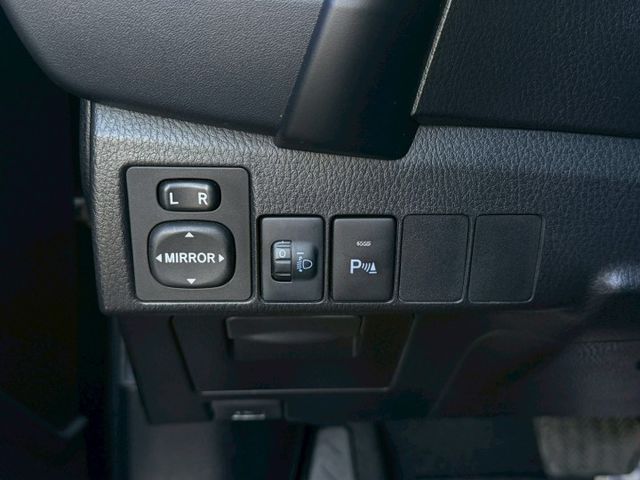 2017 Altis 優質代步首選 外觀內裝乾淨如新 安卓機已安裝 倒車顯影 屏東中古車推薦:汶松國際汽車  第14張相片