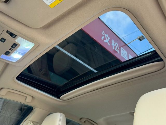 CAMRY Q版 改裝安卓機及360環景系統 I-KEY 摸門 雙前電動通風椅 抬顯 後座遮陽簾 電池健康 屏東中古車  第18張相片