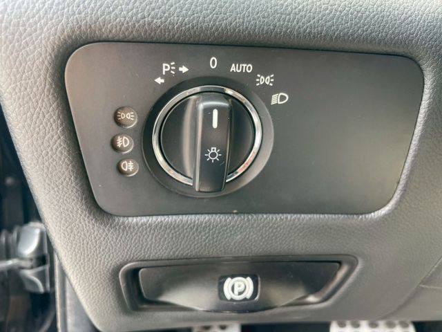 W219 CLS 550 AMG 定速 倒車顯影 多功能方向盤 恆溫空調 電動尾門  天窗 屏東進口車推薦：汶松國際汽車  第12張相片