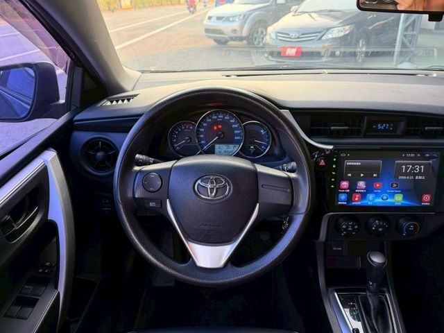 2017 Altis 優質代步首選 外觀內裝乾淨如新 安卓機已安裝 倒車顯影 屏東中古車推薦:汶松國際汽車  第7張相片