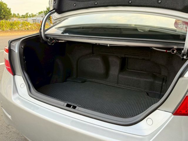 CAMRY Q版 改裝安卓機及360環景系統 I-KEY 摸門 雙前電動通風椅 抬顯 後座遮陽簾 電池健康 屏東中古車  第19張相片
