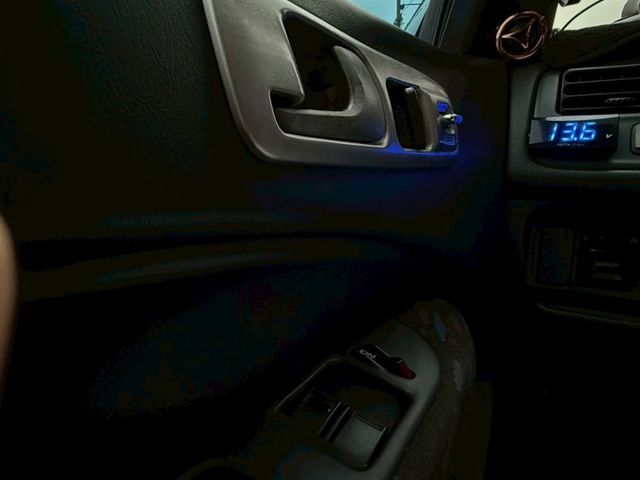 JDM 經典 K8 MOMO快拆方向盤 RECARO賽車座椅 三環表 AppleCarPlay 全車音響升級 四條全新胎  第12張相片