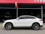 GLC300 COUPE 盲點偵測 摸們解鎖 免鑰匙啟動 360環景系統 定速 雙前電動座椅 四座加熱座椅 電動腳踢尾門  第2張縮圖