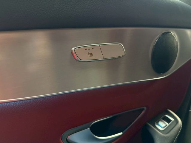 GLC300 COUPE 盲點偵測 摸們解鎖 免鑰匙啟動 360環景系統 定速 雙前電動座椅 四座加熱座椅 電動腳踢尾門  第14張相片