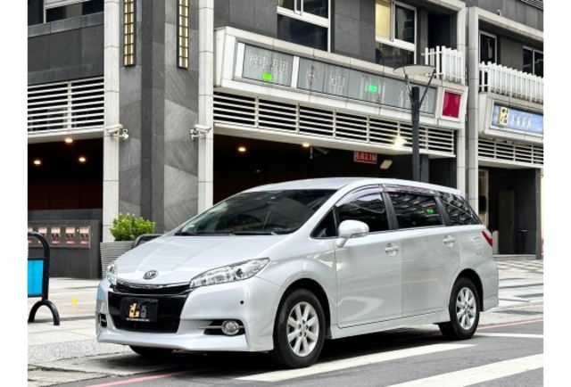 2012 Toyota wish 2.0  第1張相片