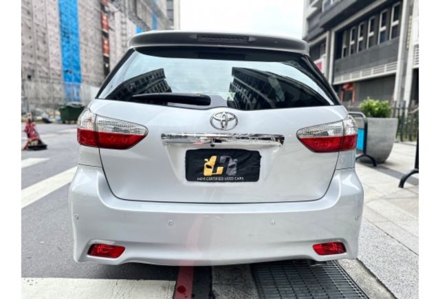 2012 Toyota wish 2.0  第5張相片