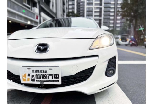 2011 Mazda3  第2張相片