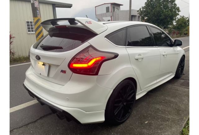2015 Ford Focus  第5張相片