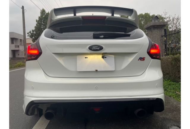 2015 Ford Focus  第6張相片