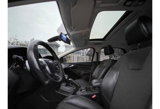 2015 Ford Focus  第20張相片