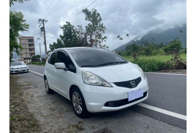 2010 HONDA FIT -VTI-S  第2張相片