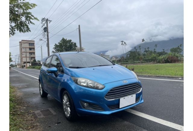 2014 FORD FIRSTA  第2張相片